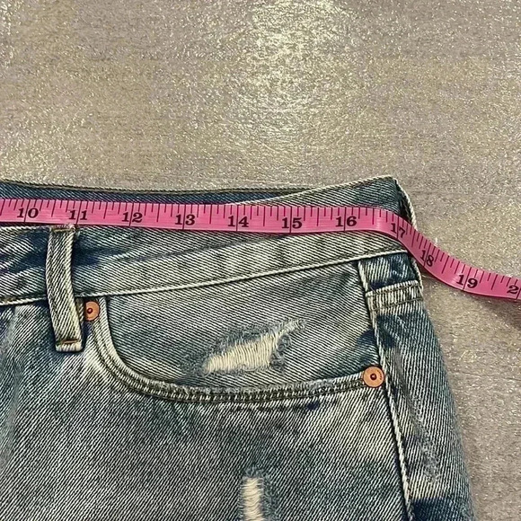 [Sz30]BlankNYC High Rise Distressed Button Fly  Denim Short - Picture 2 of 6